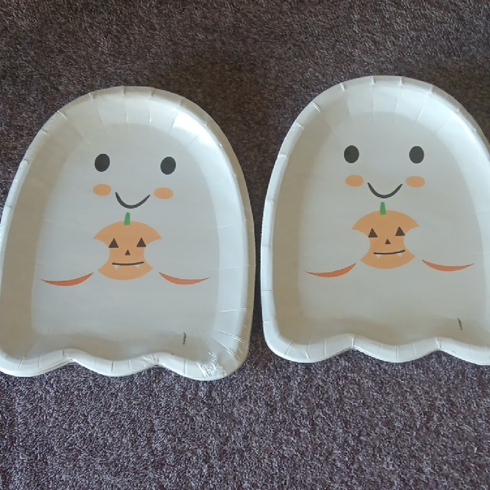 Ghost Pumpkin Paper Plates - Halloween Party Pack 16 Total New
